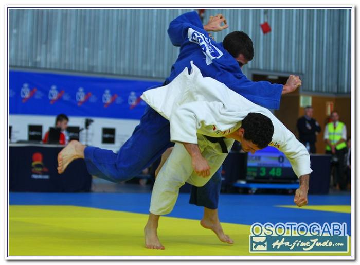 CEU 2011 100131